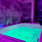 In Con Piscina Privata E Vasca Idromassaggio Ad Uso Esclusivo Apartman Rivarolo Canavese