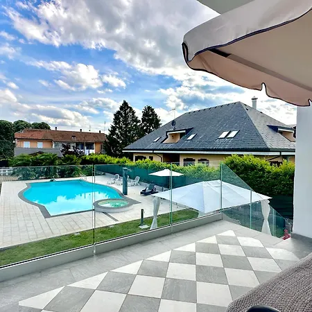 In Con Piscina Privata E Vasca Idromassaggio Ad Uso Esclusivo Apartman *