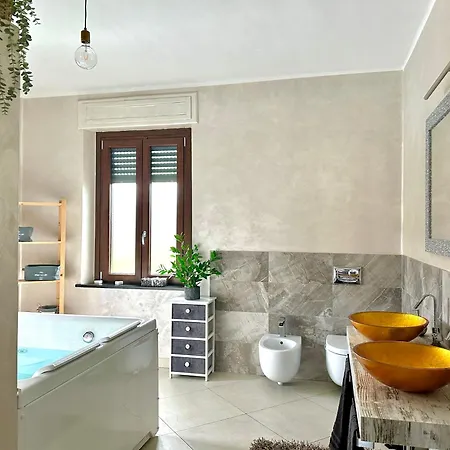In Con Piscina Privata E Jacuzzi Ad Uso Esclusivo Villa *