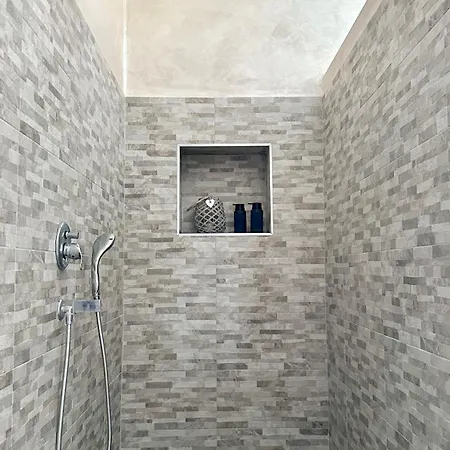 In Con Piscina Privata E Vasca Idromassaggio Ad Uso Esclusivo *