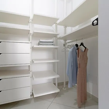 In Con Piscina Privata E Vasca Idromassaggio Ad Uso Esclusivo Appartamento