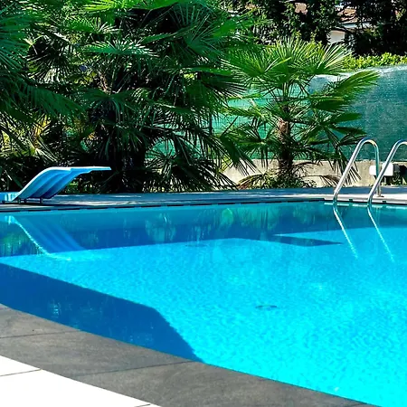 In Con Piscina Privata E Vasca Idromassaggio Ad Uso Esclusivo Daire *
