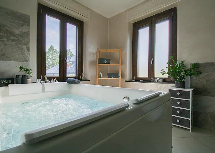 In Con Piscina Privata E Vasca Idromassaggio Ad Uso Esclusivo Rivarolo Canavese