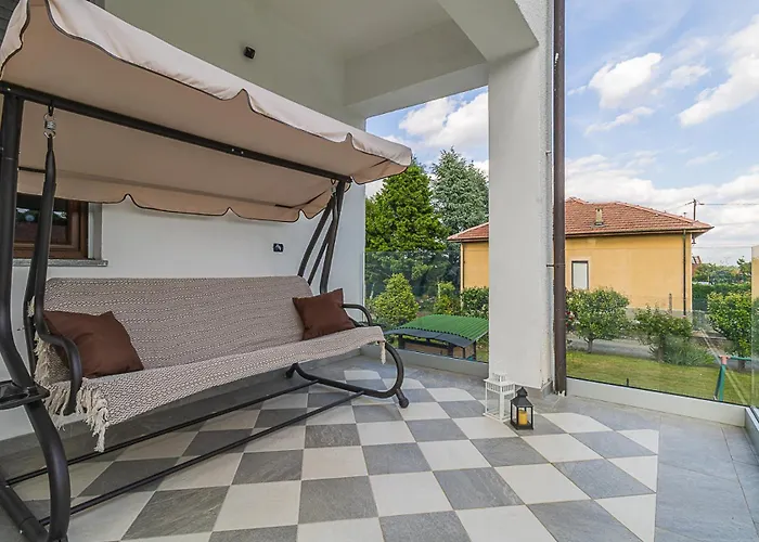 In Con Piscina Privata E Vasca Idromassaggio Ad Uso Esclusivo Rivarolo Canavese
